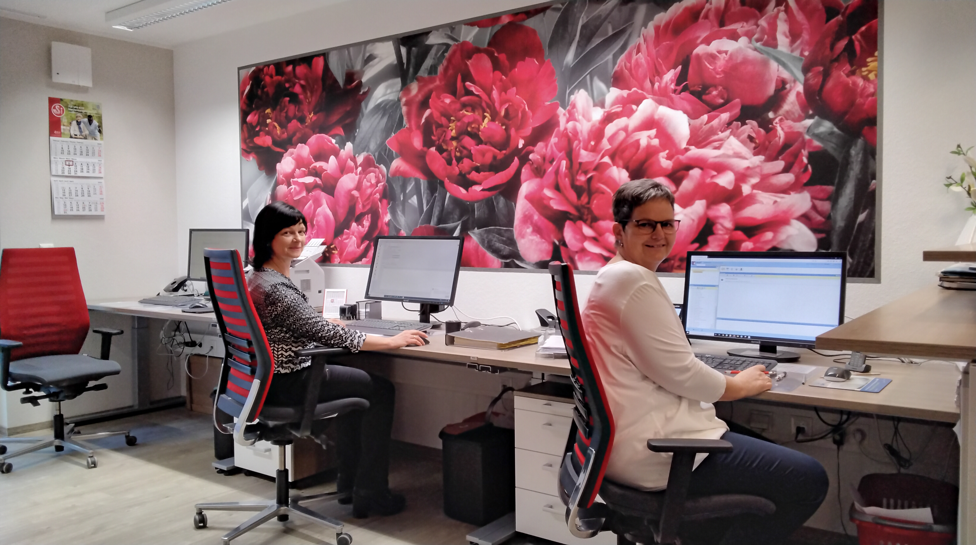 Ein Bild der beiden Damen aus der Verwaltung.